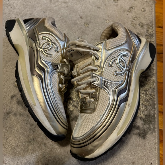 CHANEL SNEAKERS (USED/WORN) - Picture 4 of 8